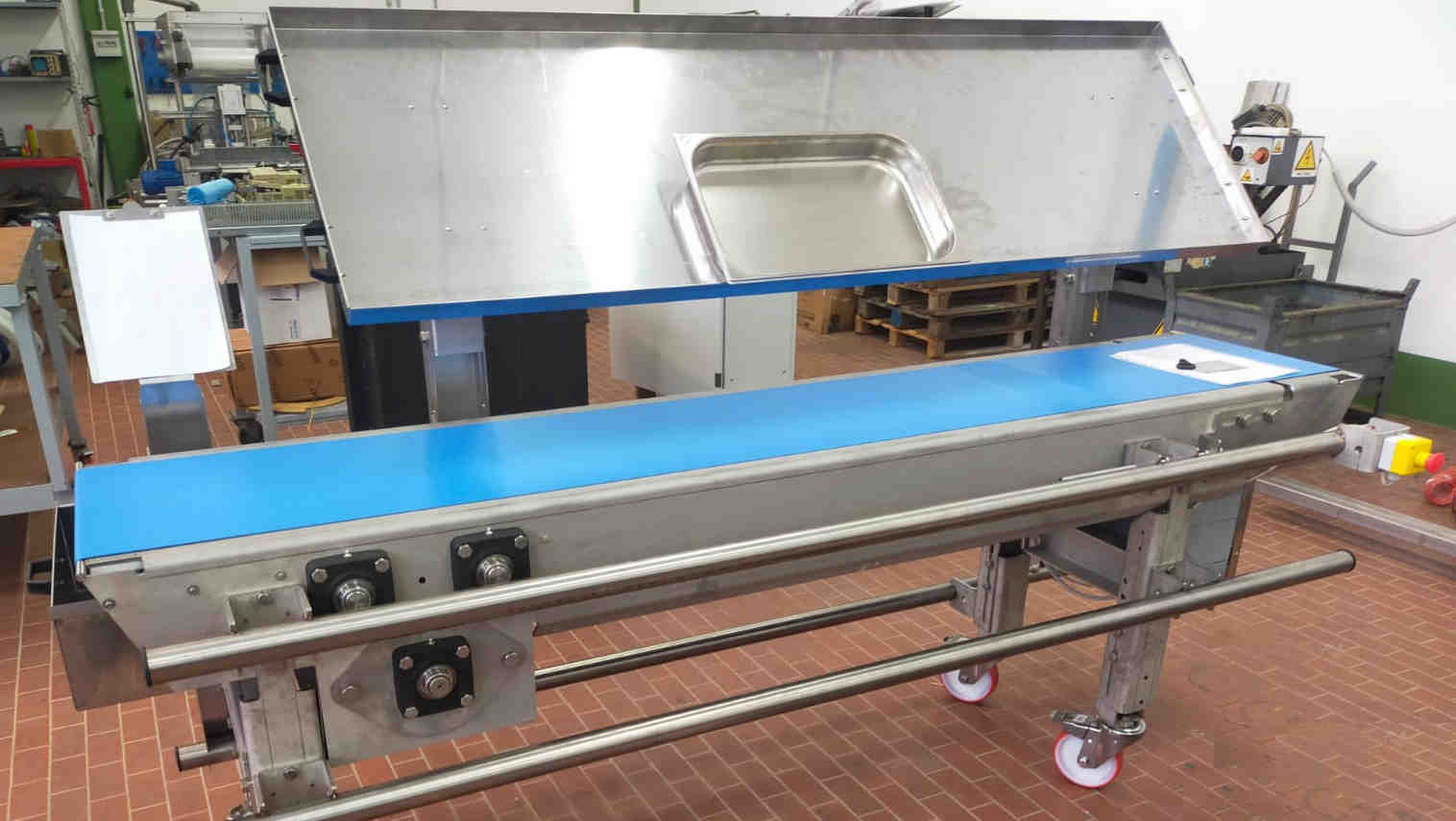 Nastro condimento con vassoio ingredienti